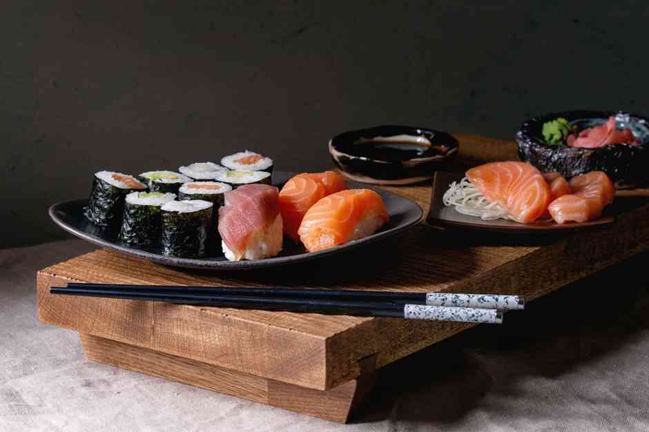 Zestaw rolek sushi nigiri